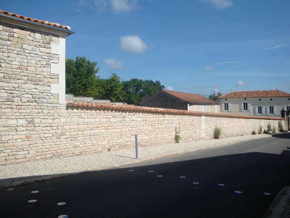 Réalisation d'un mur en moellons