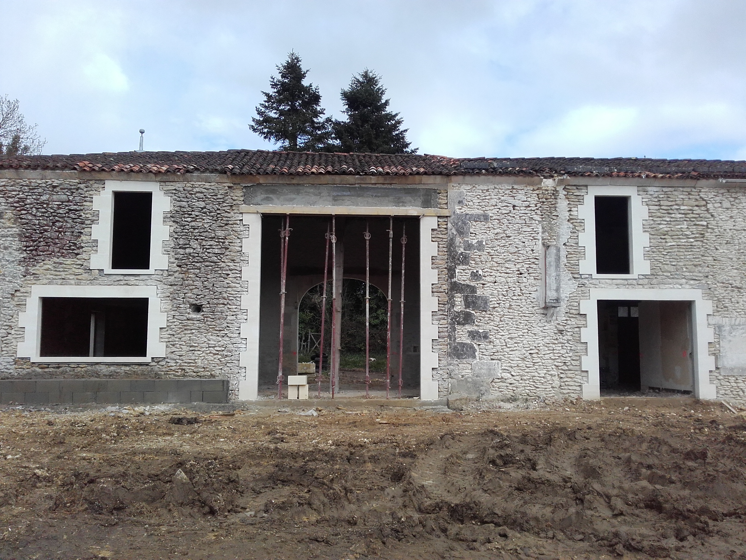 Création d'ouverture dans grange